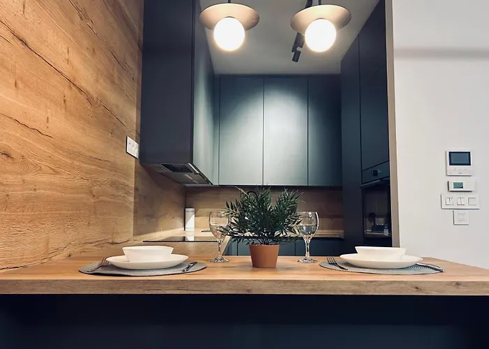 Euroveagreyluxury * ブラチスラヴァ